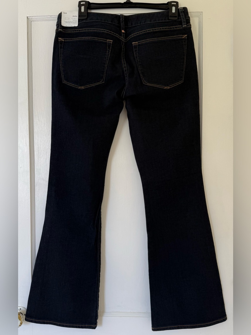 NWT Gap 1969 Curvy Low Rise Bootcut Jeans Dark Wash 29/8 - Picture 3 of 5